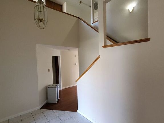 3rd image of 1712 Tartarian Way