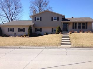 865 Strawberry Ln, Jackson, MO 63755