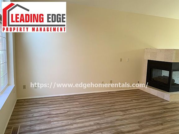 3rd image of 17501 27th Ave NE