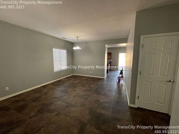 3rd image of 481 E Coachwhip Ct