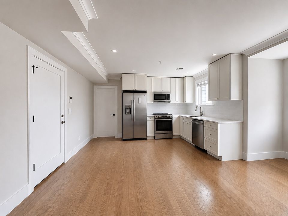 1st image of 13 Greylock Rd #3