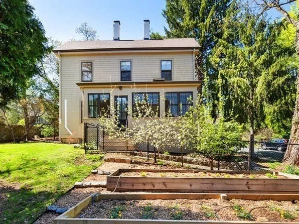 38 Kensington Park, Arlington, MA 02476