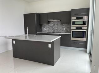 7875 NW 107th Ave APT 818, Doral, FL 33178