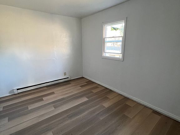4th image of 2612 Park Ave