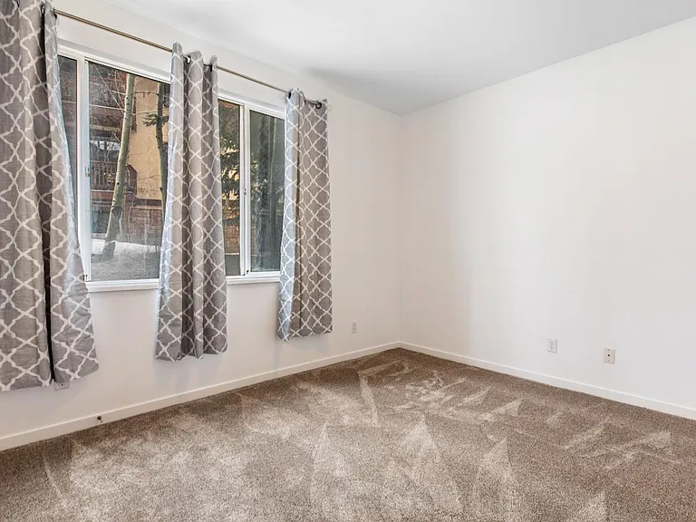 Guest Room 2