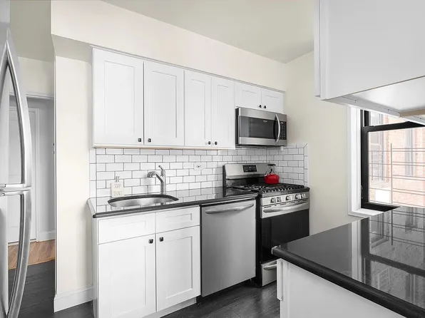 414 Elmwood Avenue image 4 of 5