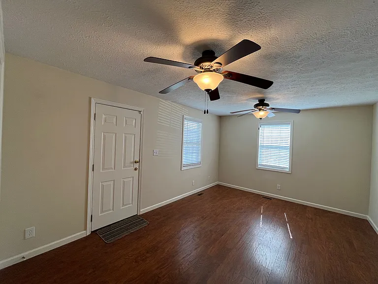 6104 Ball Rd — Photo 6