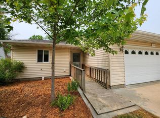 130 Church Ave, Green Isle, MN 55338