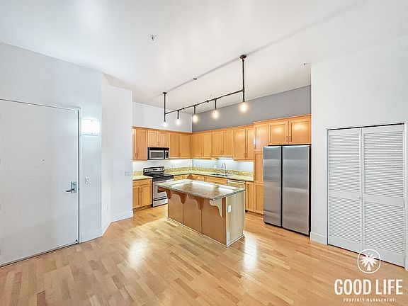 2nd image of 3211 5th Ave Unit 206