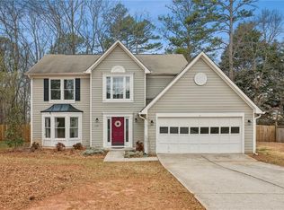 2745 Gravitt Rd, Duluth, GA 30096
