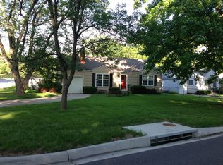 5121 Rosewood Dr, Roeland Park, KS 66205