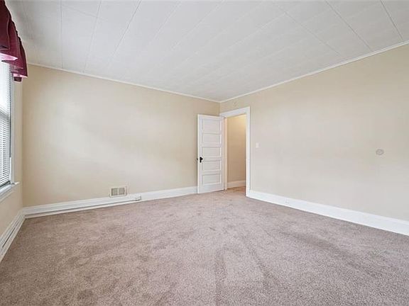 4th image of 13 Vilsack St Floor 2