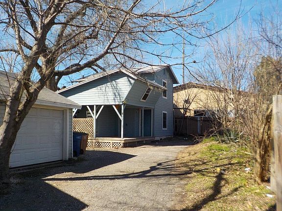 2nd image of 701 Brentwood St #B