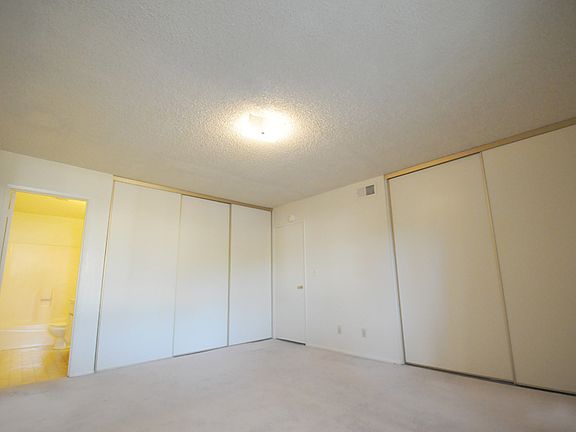 4th image of 102 Casuda Canyon Dr APT A