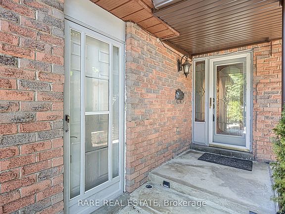4th image of 29 Abelard Ave