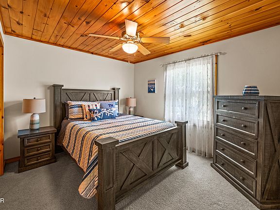 23rd image of 3829 Island View Rd