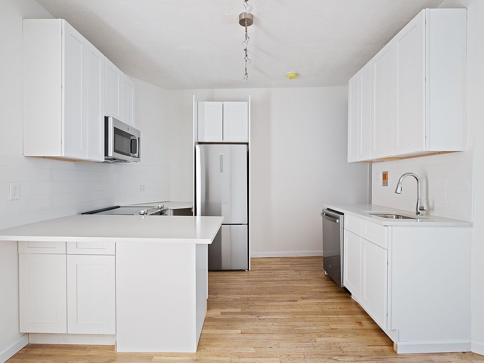 1st image of 332 E 4th St #46