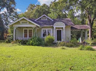 512 E Academy St, Canton, MS 39046