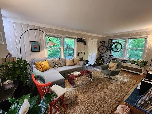 3 bed, 1450 sqft, $2,650 — Photo 4