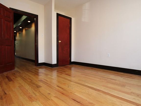 2nd image of 275 Linden St #2C