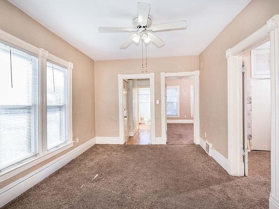 5th image of 998 Farrington St #1