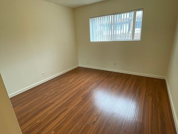 4th image of 1433 Oliver Ave APT 10