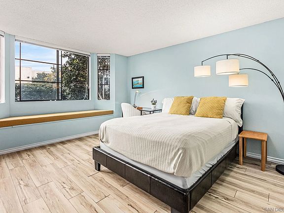 2nd image of 3130 Avenida De Portugal APT 101