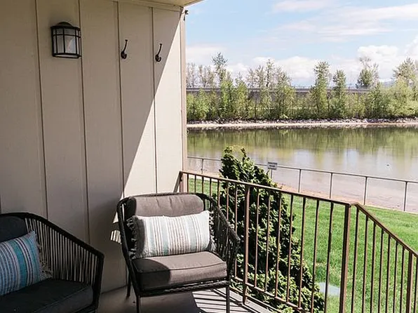 301 Iberian Way APT 135, Sandpoint, ID 83864