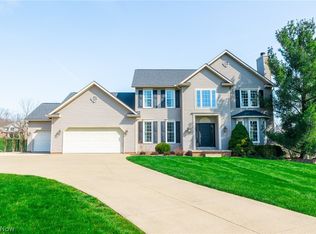 4554 E Moreland Rd, Fredericksburg, OH 44627