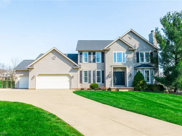 4554 E Moreland Rd, Fredericksburg, OH 44627