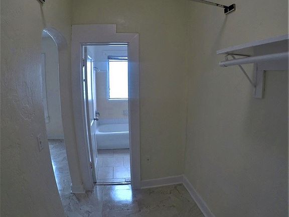 5th image of 44 NW 21st Ave APT 11