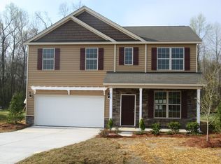 228 Gladstone St, Jacksonville, NC 28540