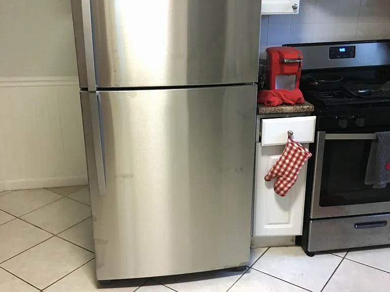 166 Walnut St #1 — Photo 3