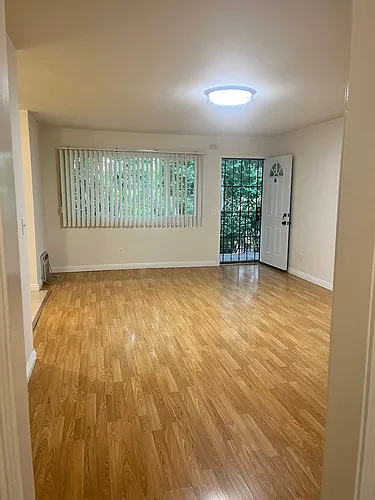 826 Harvard, LLC Photo 1