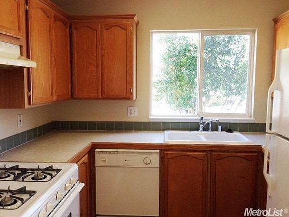 5th image of 291 Sunny Hills Dr