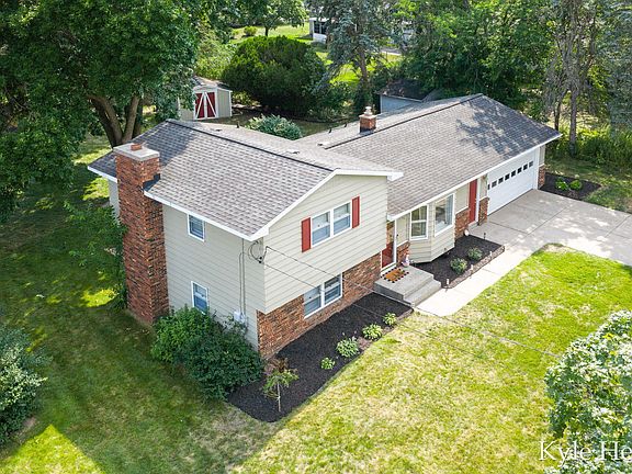 2nd image of 1038 Ferris St NW