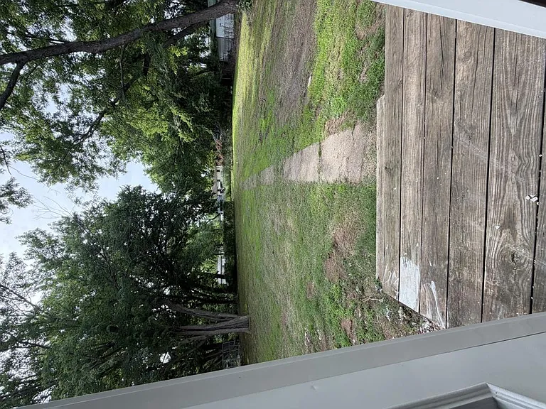 229 S 5th St — Photo 3