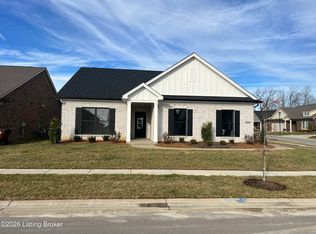 8220 Cedar Crest Ln, Louisville, KY 40291