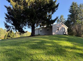 216 Cape Horn Rd, Fulton, NY 13069