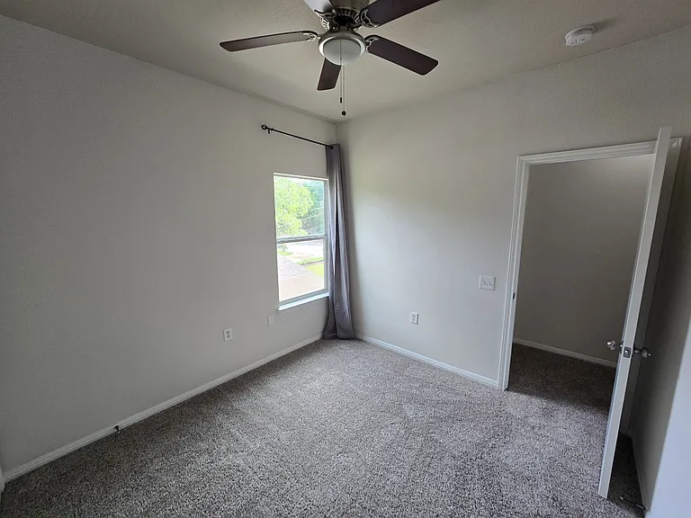 1604 Singleton Ave #A — Photo 20