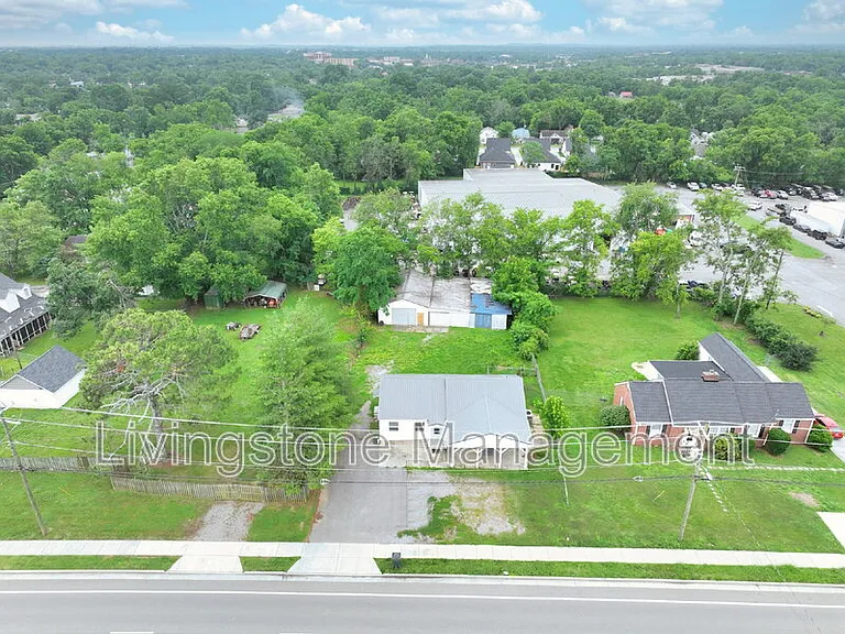 872 W Albert Gallatin Ave — Photo 34