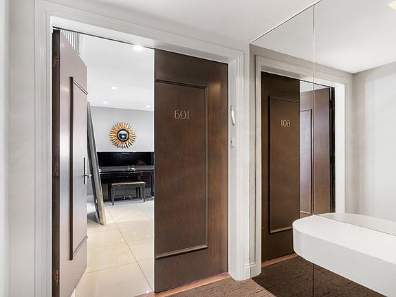 2nd image of 121 S Palm Dr #Penthouse