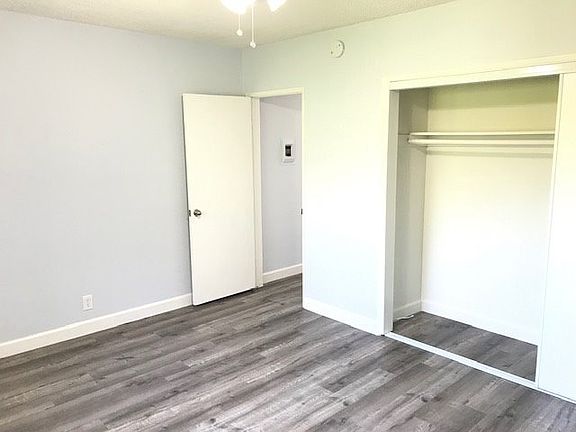 2nd image of 855 N Marengo Ave #8553
