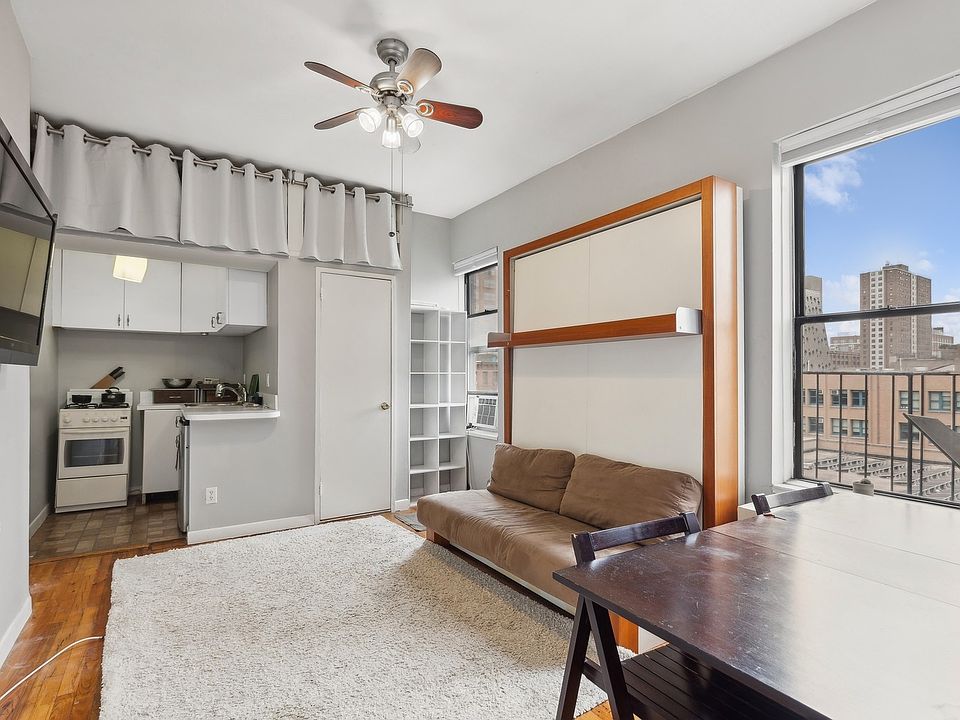 1st image of 310 W 18th St #5B