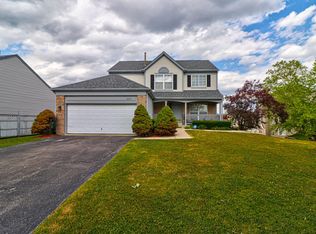 2207 N Orchard Ln, Round Lake Beach, IL