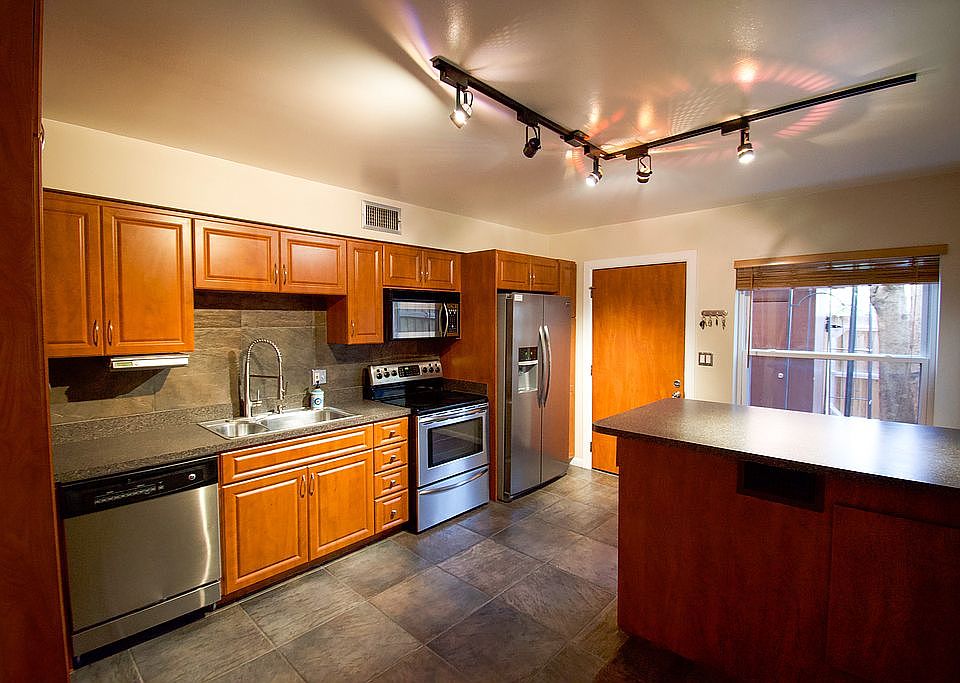 1st image of 4505 W La Villa Ln