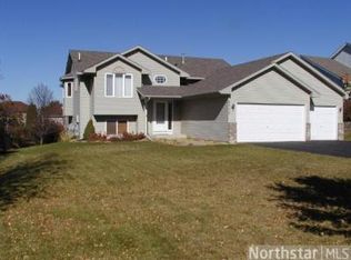 9312 Preserve Trl, Woodbury, MN 55125