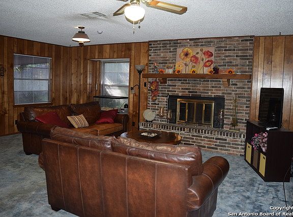 3rd image of 7405 Leafy Hollow Ct