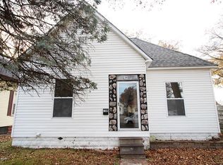 140 Clinmar Pl, Centralia, IL