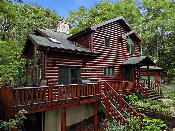 2nd image of 804 Timber Trail Dr